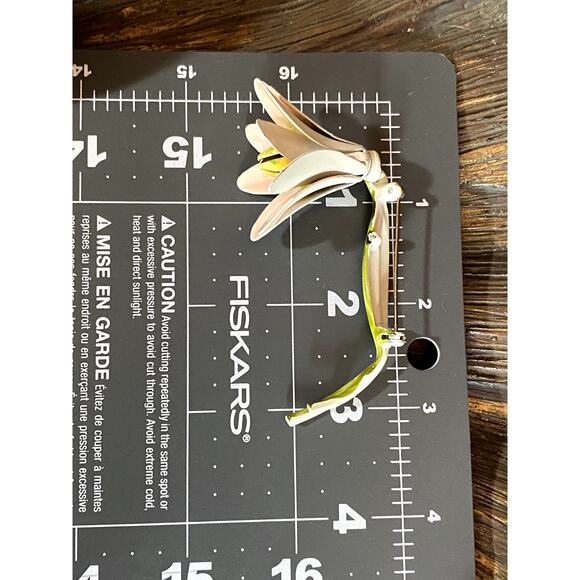 Vintage Pink and Green Enamel Flower Brooch with Stem - Picture 4 of 4